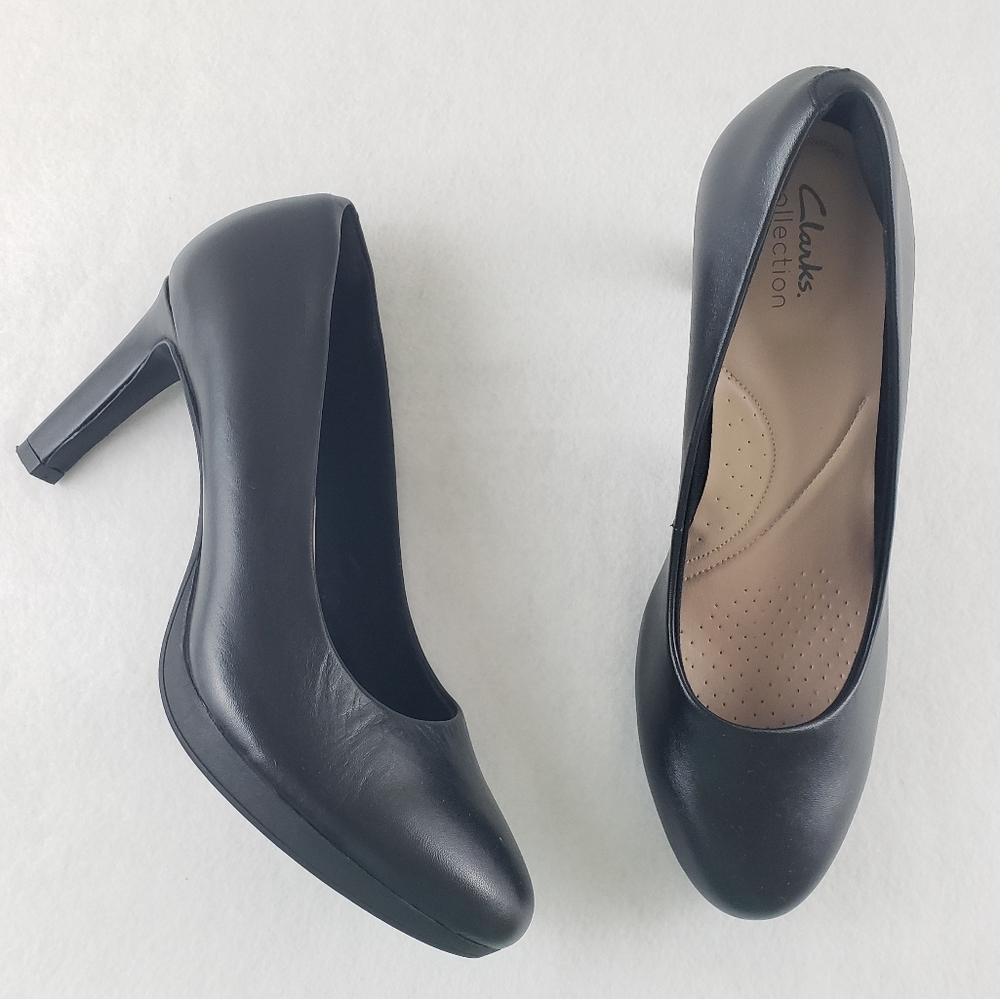 Clarks Collection Classic Round Toe Solid Black Platform Heels Women's Size 9.5M
